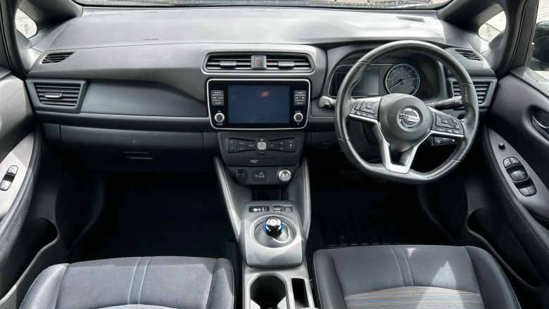 Nissan LEAF 110kW Acenta 40kWh 5dr Auto [6.6kw Charger] Electric Hatchback